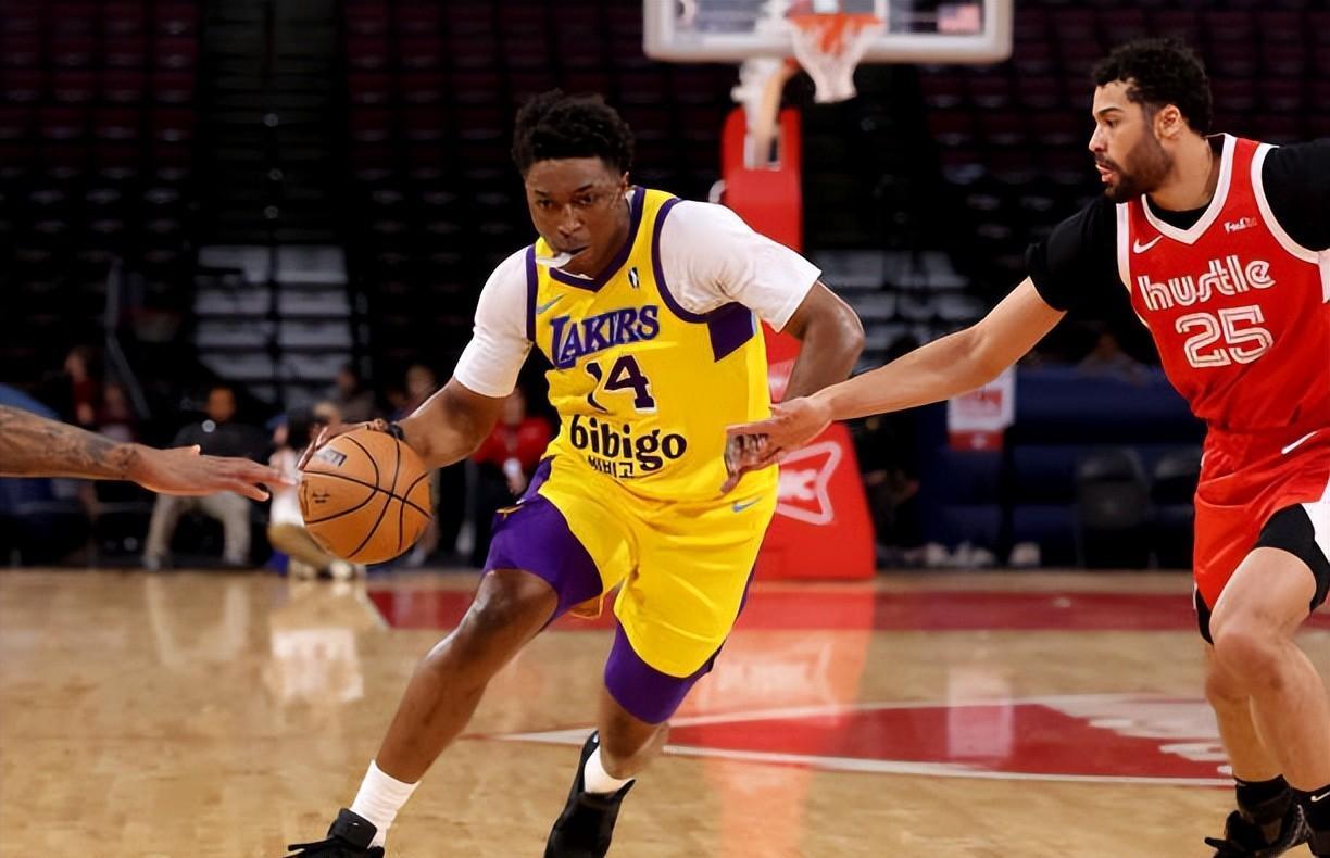 半岛体育官方网站-莱万多夫斯基新星突破纪录表现惊艳，湖人未来可期！的简单介绍-半岛体育官方网站